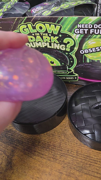 Fun Doh Glow-in-The-Dark Mystery Dumpling Squishy Toy